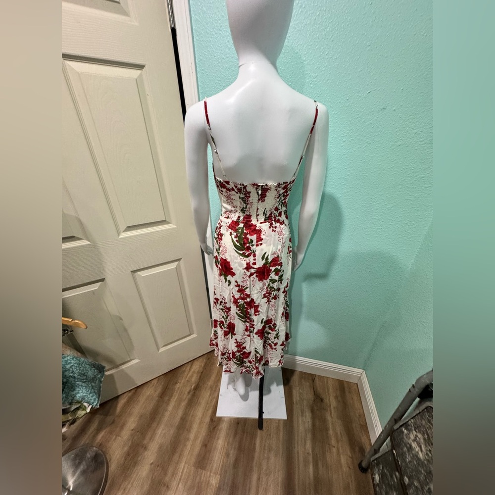 NEW Reformation Nikita Georgette Dress - Picture 5 of 7